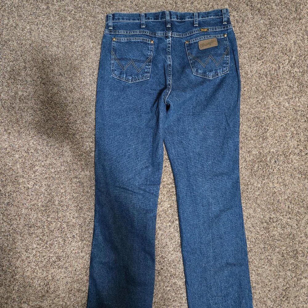 Wrangler George Strait Cowboy Cut® Slim Fit Jean in Heavyweight Stone  34x34